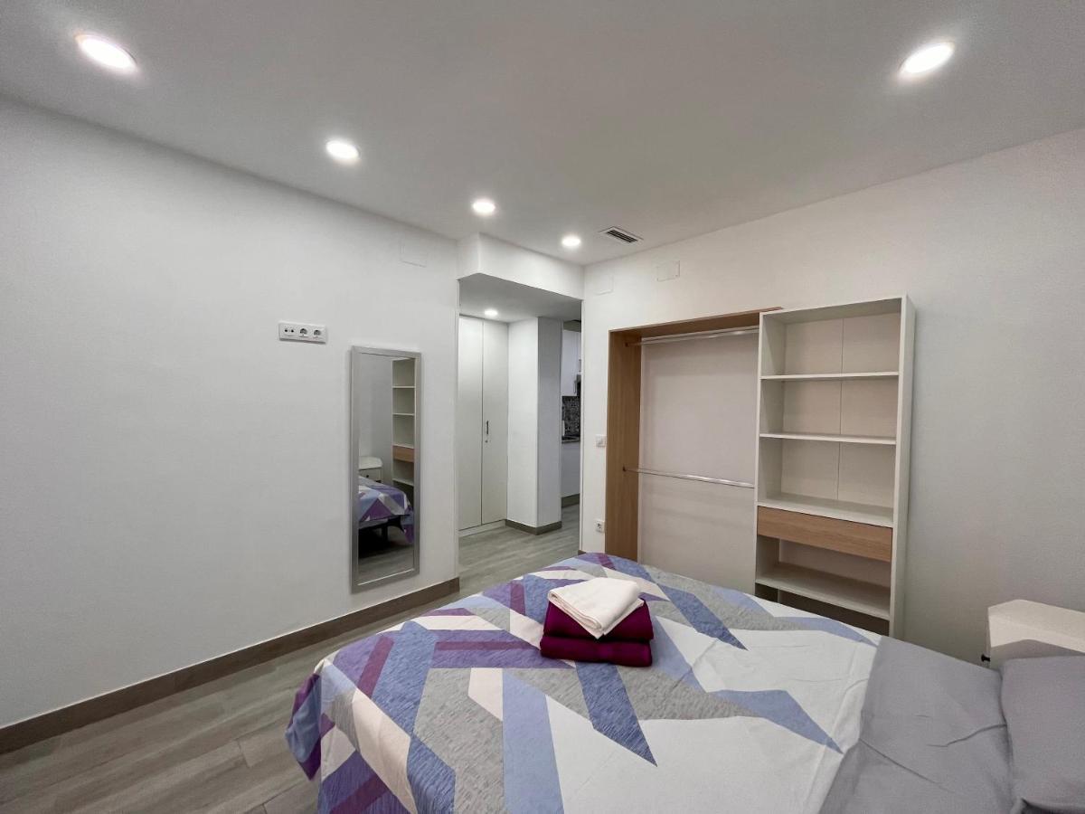 Maximilian Dreams 2 Apartment มาดริด ภายนอก รูปภาพ