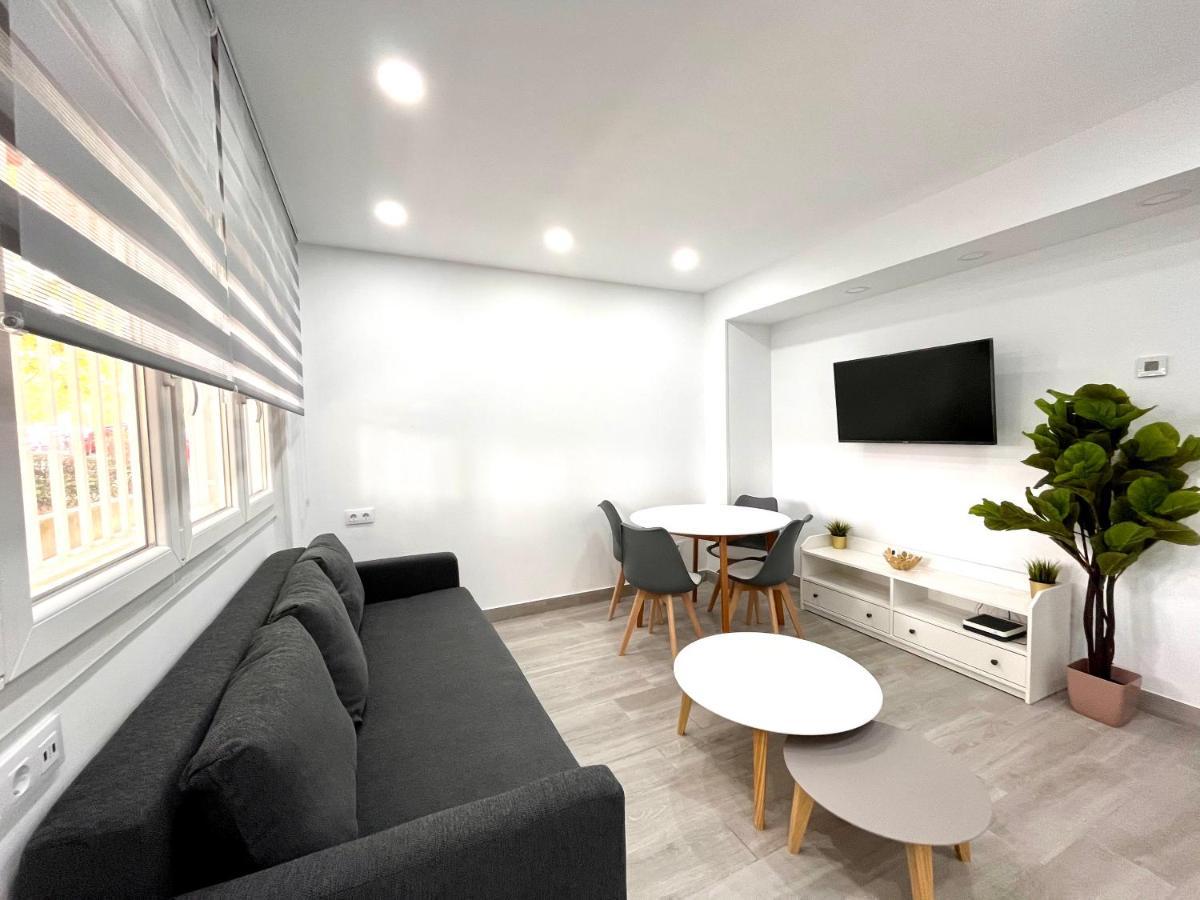 Maximilian Dreams 2 Apartment มาดริด ภายนอก รูปภาพ